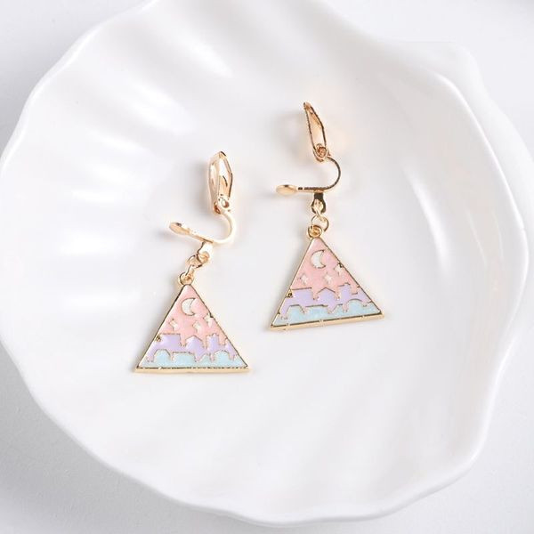 Cercei moderni de dama cu culoare roz in doua modele