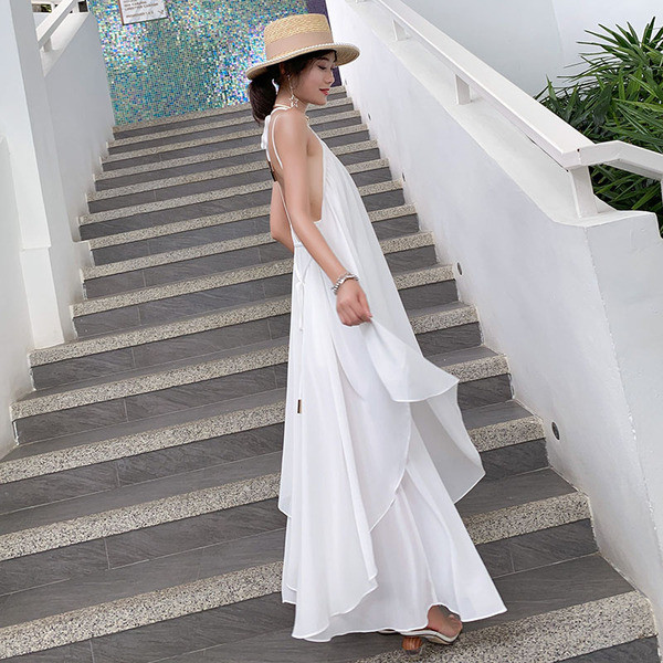 Rochie de damă lungă lejeră, cu spatele gol, în alb