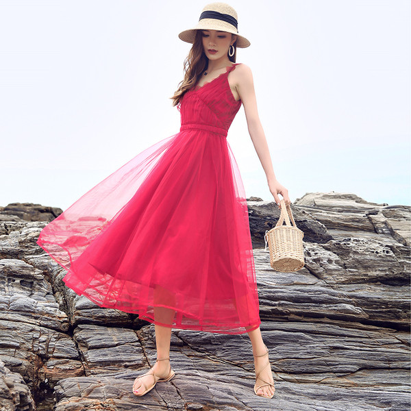 Стилна дамска рокля с тюл в червен цвят