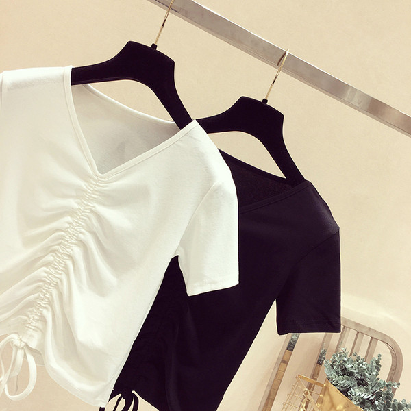 Tricou dama alb si negru cu decolteu in V