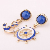 Модерни дамски обеци с висящ елемент в син цвят