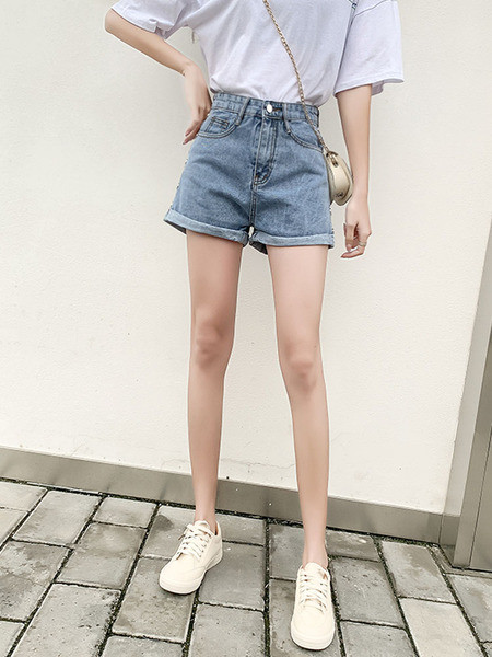 Къси дънкови панталони с висока талия и метални елементи