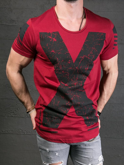 Модерна мъжка тениска с апликация в черен и червен цвят