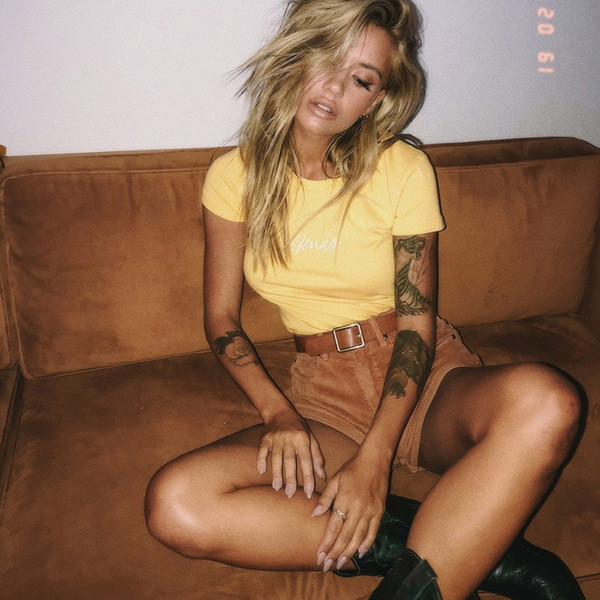 Модерни дамски къси  панталони с висока талия в два цвята 