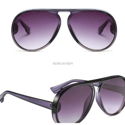 Ochelari de soare moderni pentru femei în mai multe culori diferite