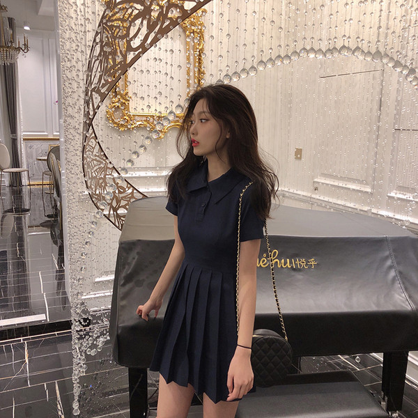 Rochie scurtă de damă casual cu mâneci scurte de culoare neagră