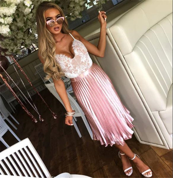 Fusta de damă HIT Current plisată cu talie înaltă, de culoare argintie și roz