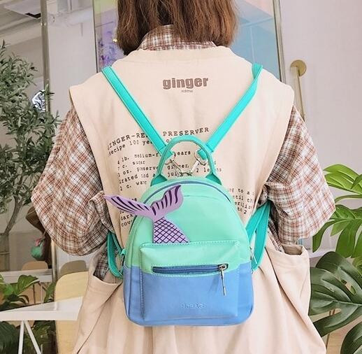 Rucsac modern de dama cu elemente 3D in diferite culori