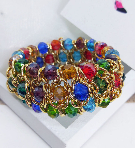 Актуална дамска гривна в няколко цвята