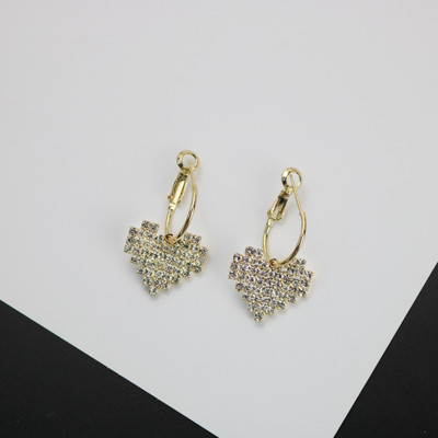 Стилни дамски обеци два модела в няколко цвята