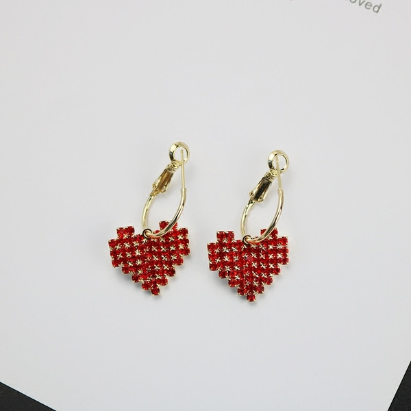 Стилни дамски обеци два модела в няколко цвята