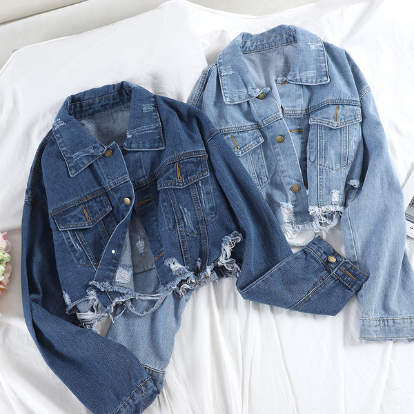 Модерно дамско дънково яке широк модел в два цвята