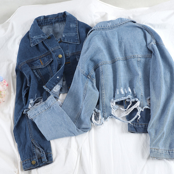 Модерно дамско дънково яке широк модел в два цвята