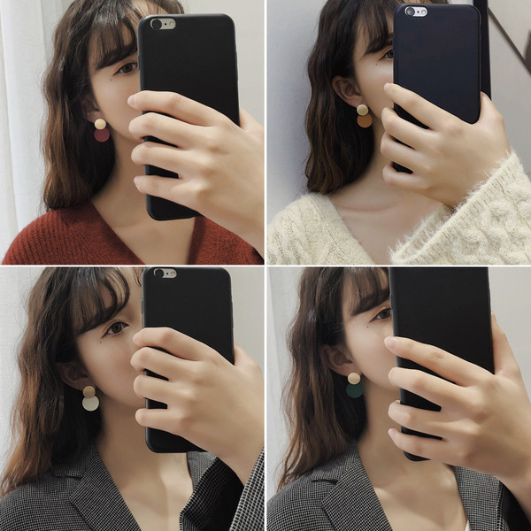 Актуални дамски обеци в четири цвята