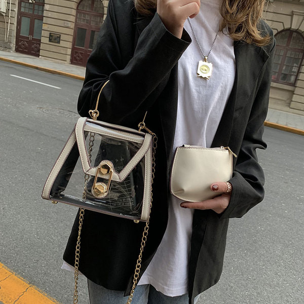 Стилна дамска чанта от еко кожа в три цвята и метално закопчаване