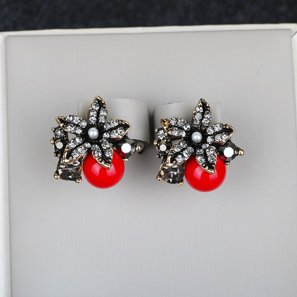 Дамски обеци във форма на цвете в няколко цвята