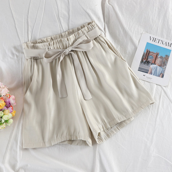 Къси дамски панталони широк модел с колан в няколко цвята