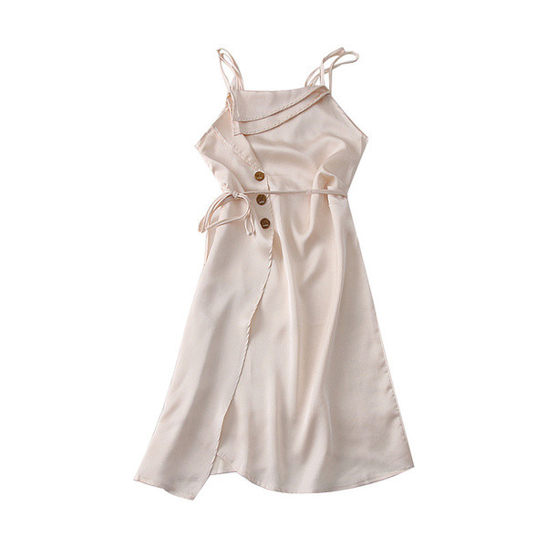 Нов модел дамска рокля в няколко цвята с копчета