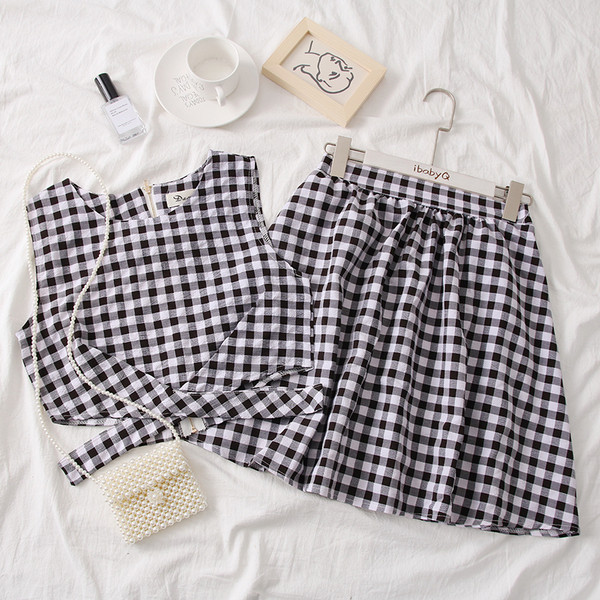 Нов модел дамски кариран комплект в няколко цвята