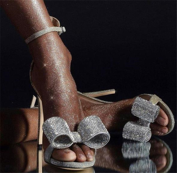 NOU Sandale de dama elegante cu pietre decorative de culoare argintie