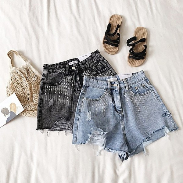 Модерни дамски къси дънки с камъни в два цвята