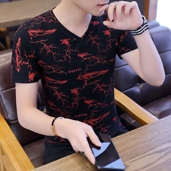 Tricou actual pentru bărbați în trei culori cu decolteu în V