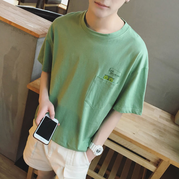 Tricou casual barbatesc in trei culori cu buzunar si aplicatie