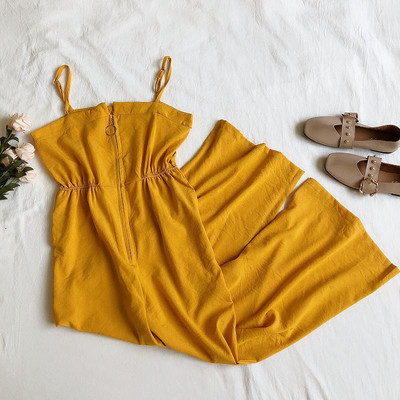 Salopetă casual de damă cu bretele subțiri și închidere din metal