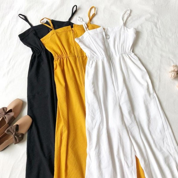 Salopetă casual de damă cu bretele subțiri și închidere din metal