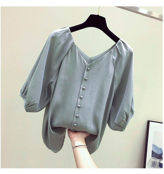 Bluza de dama model nou cu nasturi