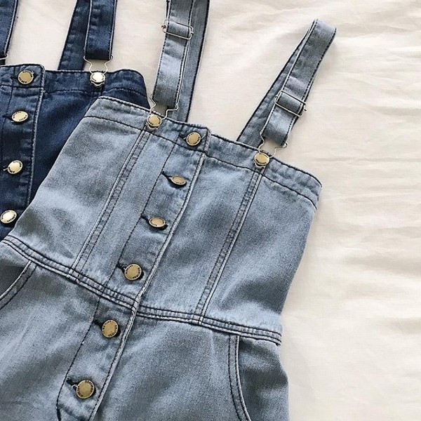 Salopeta de dama moderna din denim cu nasturi in doua culori