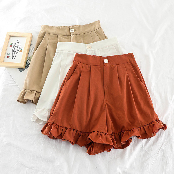 Модерни къси дамски панталони с висока талия и копчета