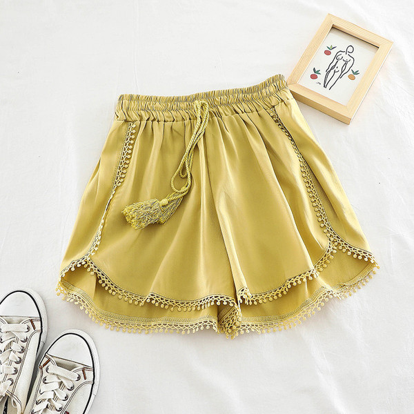 Ежедневни дамски къси панталони с висока талия и пискюл