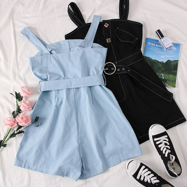 Модерен дамски гащеризон с тънки презрамки и колан в син и черен цвят