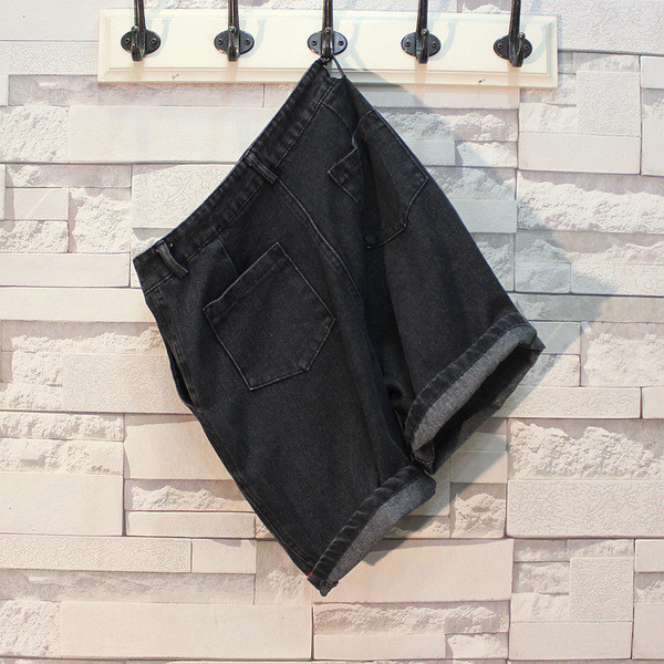 Ежедневни мъжки къси панталони в черен цвят 