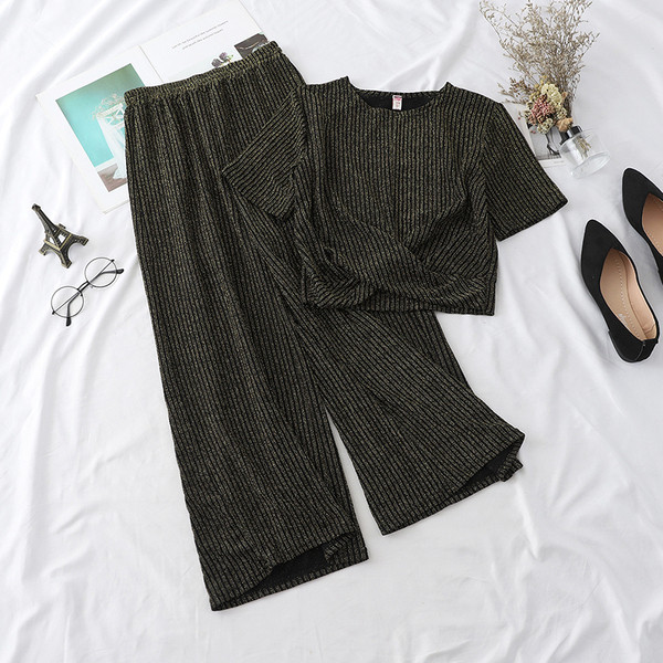 Set actual de damă în trei culori