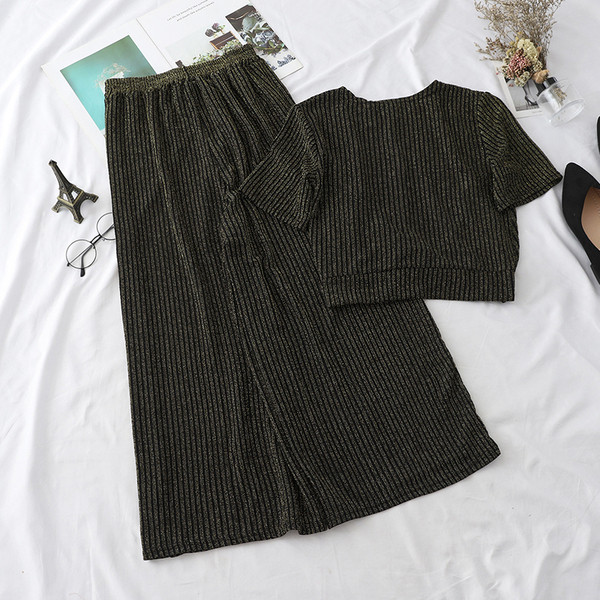 Set actual de damă în trei culori