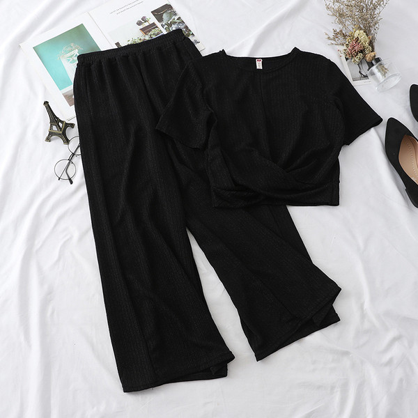 Set actual de damă în trei culori