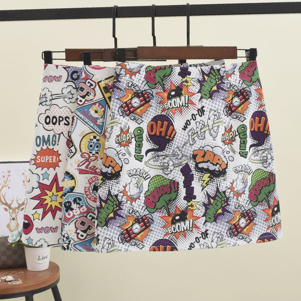 Fusta de dama colorata cu aplicatie