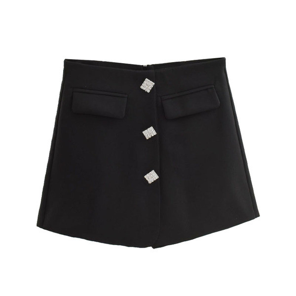 Fusta-pantaloni moderni de dama in alb si negru cu nasturi