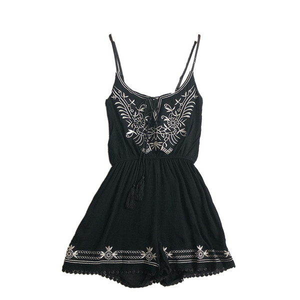 Salopeta de dama moderna cu bretele subtiri si broderie