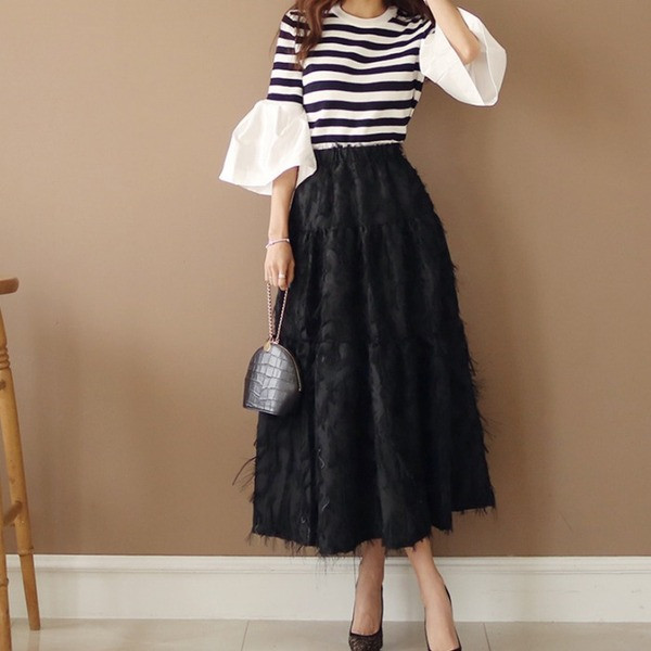 Set elegant pentru femei din două părți - tricou și fustă