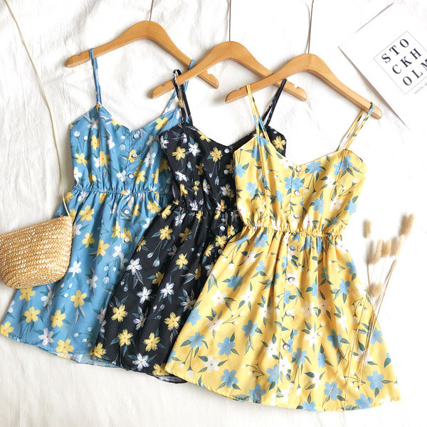 Rochie moderna de dama cu nasturi si bretele subtiri