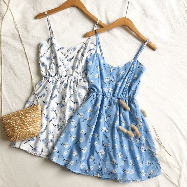 Rochie moderna de dama cu nasturi si bretele subtiri