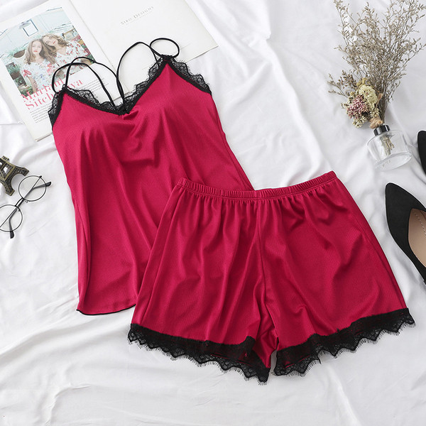 Pijamale de dama cu dantela in patru culori