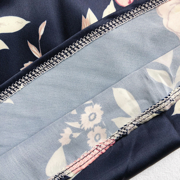 Maieu modern de dama cu bretele subtiri si motiv floral in mai multe culori