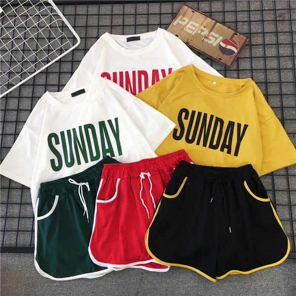 Set sport dama in mai multe culori cu aplicatie