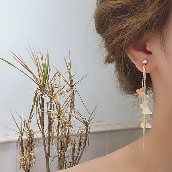 Cercei moderni de dama de culoare auriu si argintiu