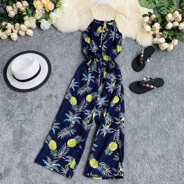 Salopeta de dama moderna cu bretele subtiri si motiv floral