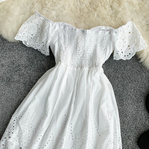 Rochie moderna de dama cu cravate in culoarea mingii